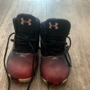 Toddler boys size 5 Under Armour shoes
